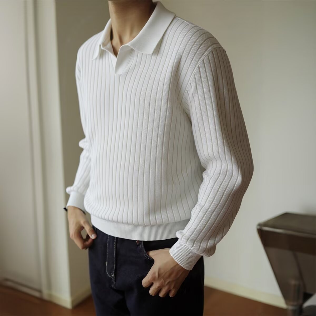 Men's V-neck Sweater