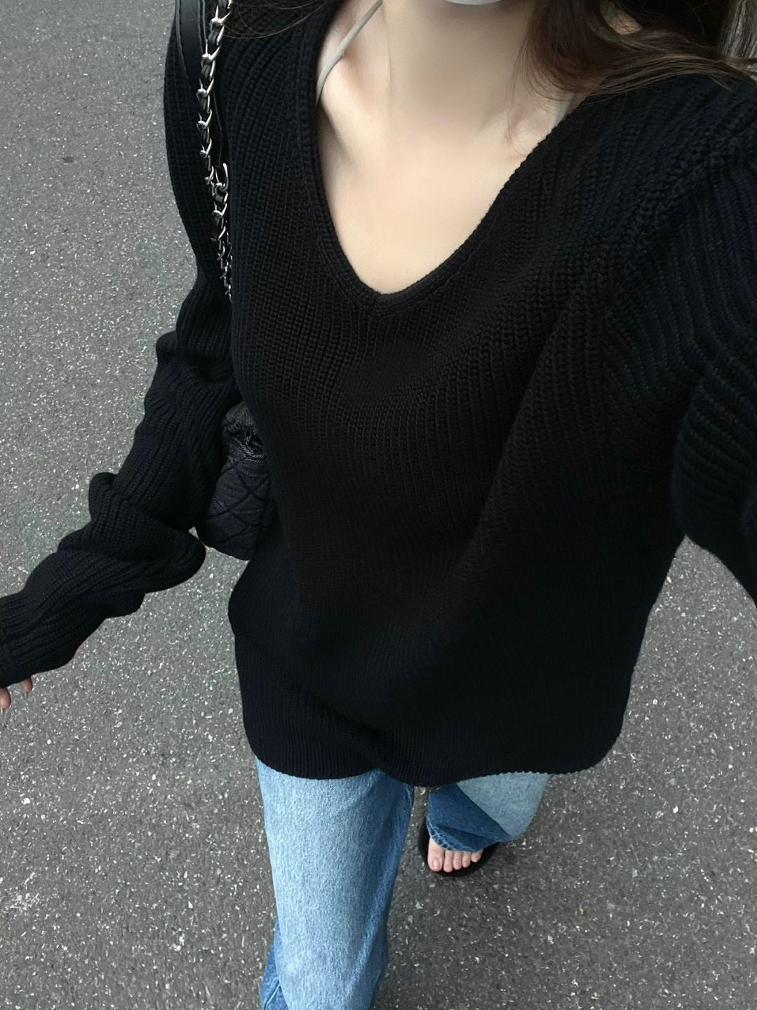 Loose V-neck Black Sweater
